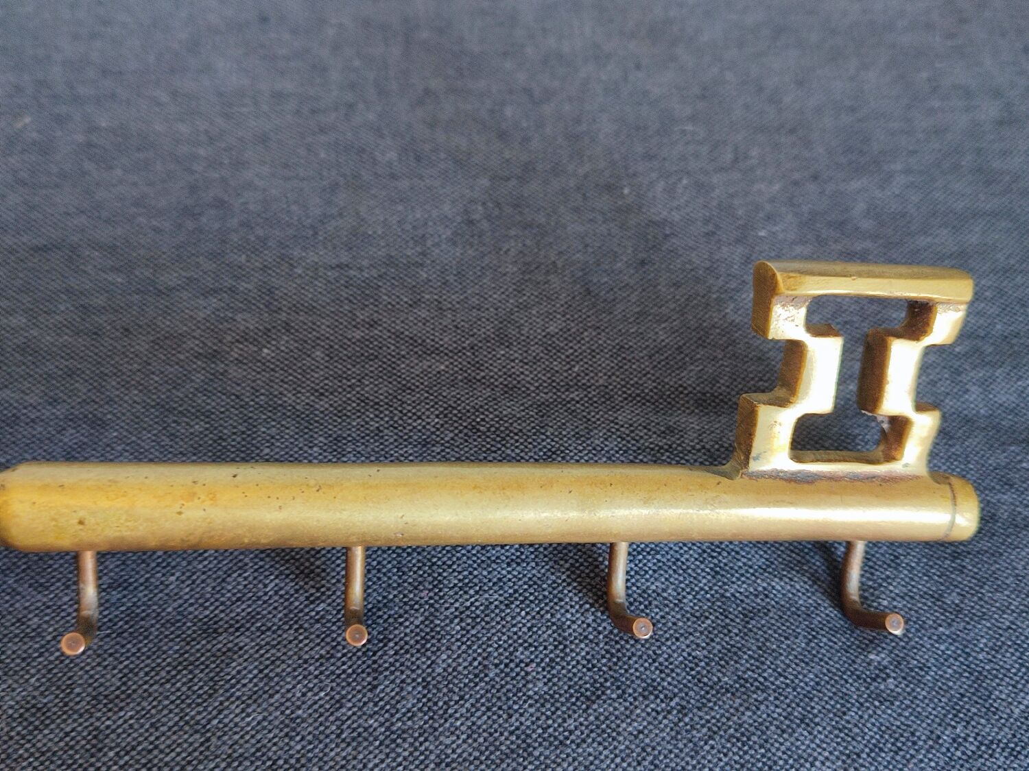 Key holder in the shape of a vintage key