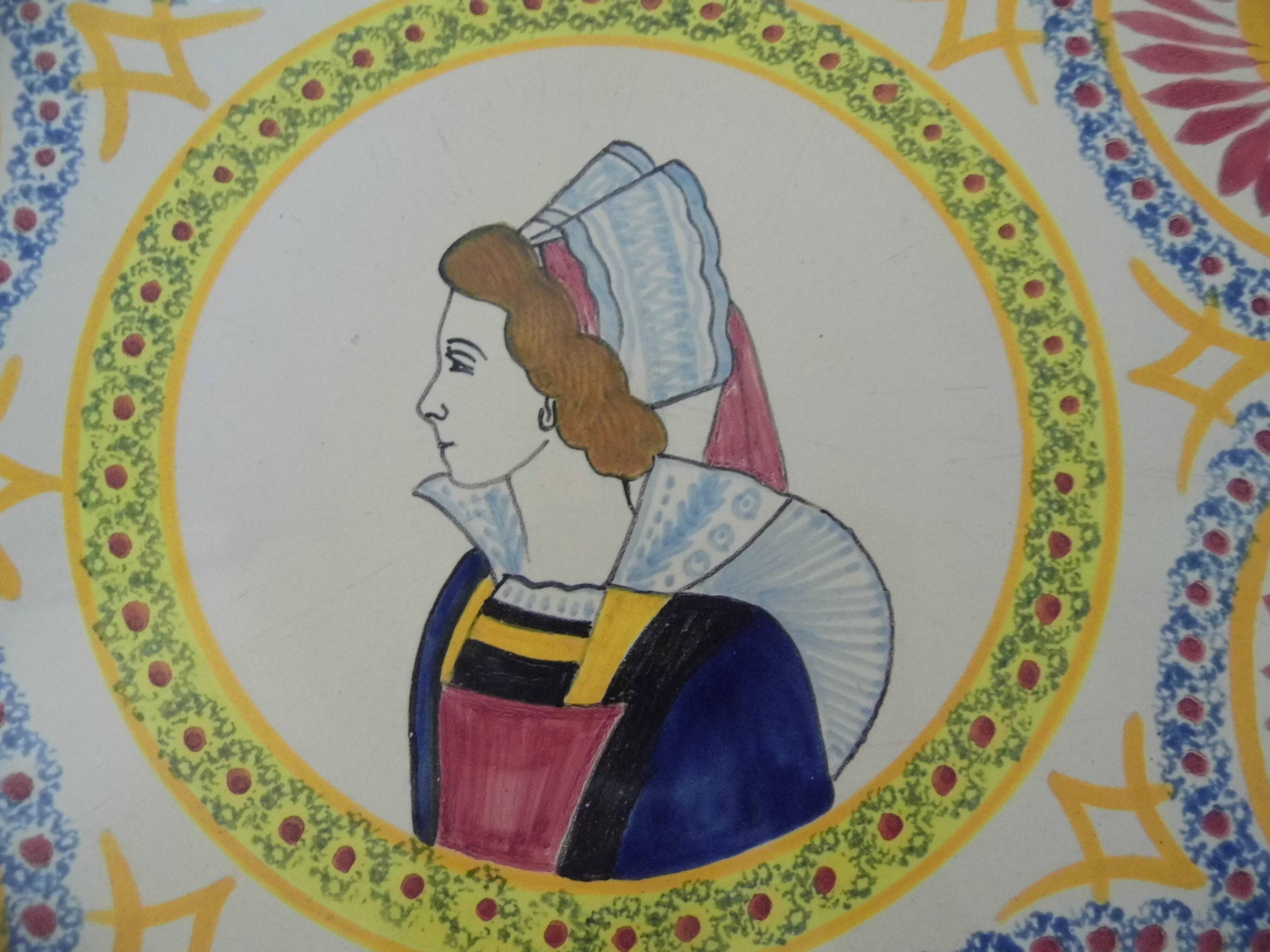 Dish, dessert dish in Quimper earthenware, 1930s