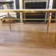 Table basse en marbre et laiton style Louis XV