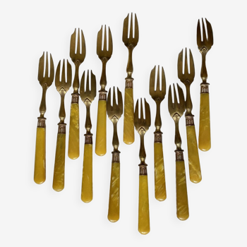 Set of 12 small bakelite and brass dessert forks vintage tableware ACC-7078