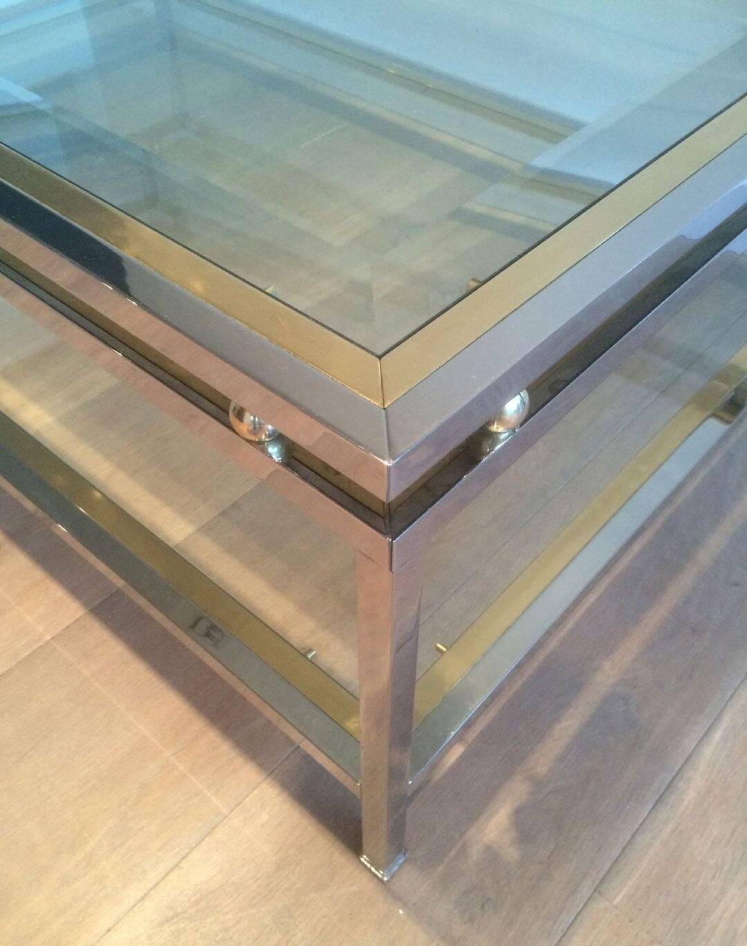 Table basse à double plateau en chrome et laiton