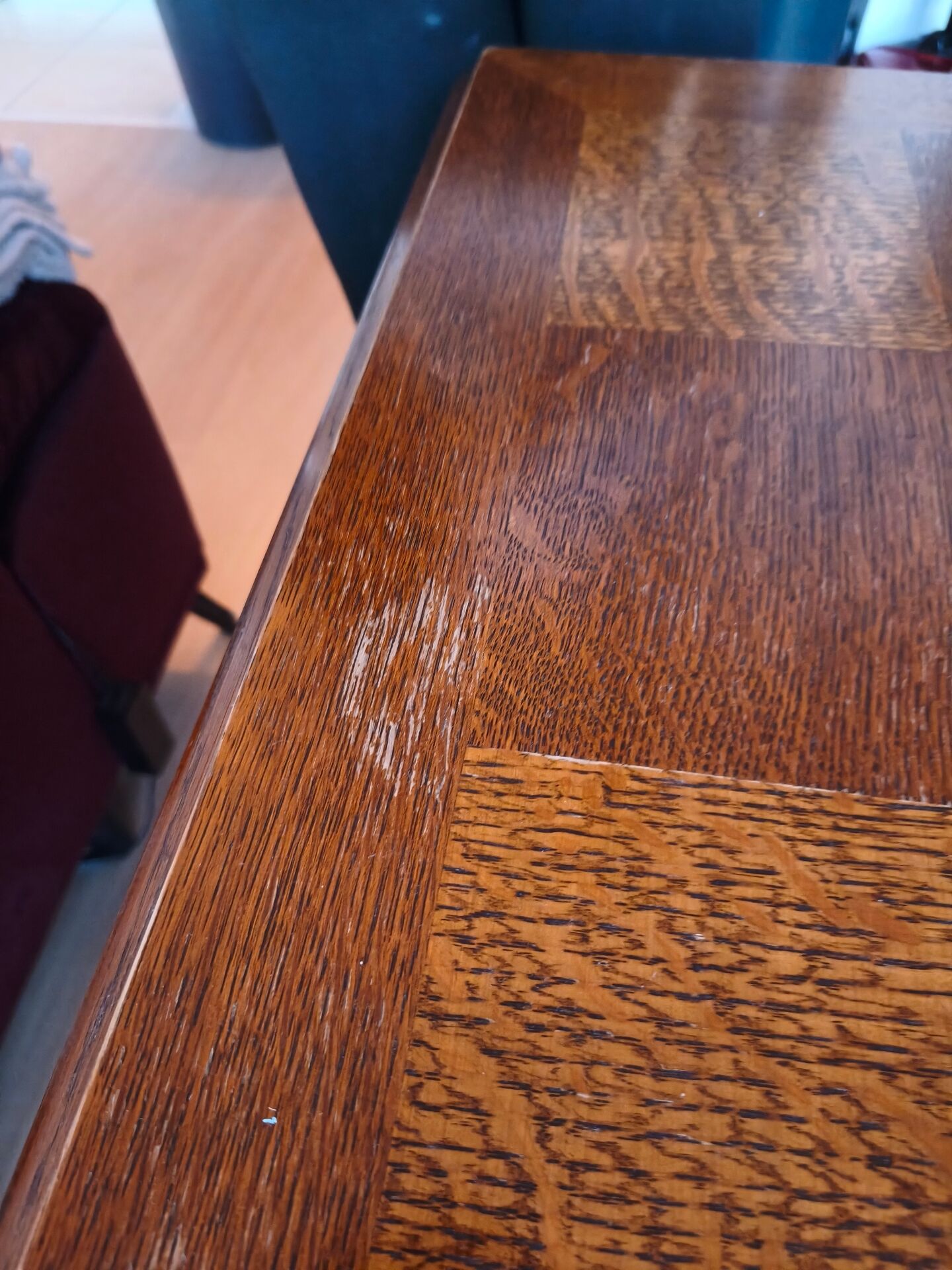 Table en bois massif