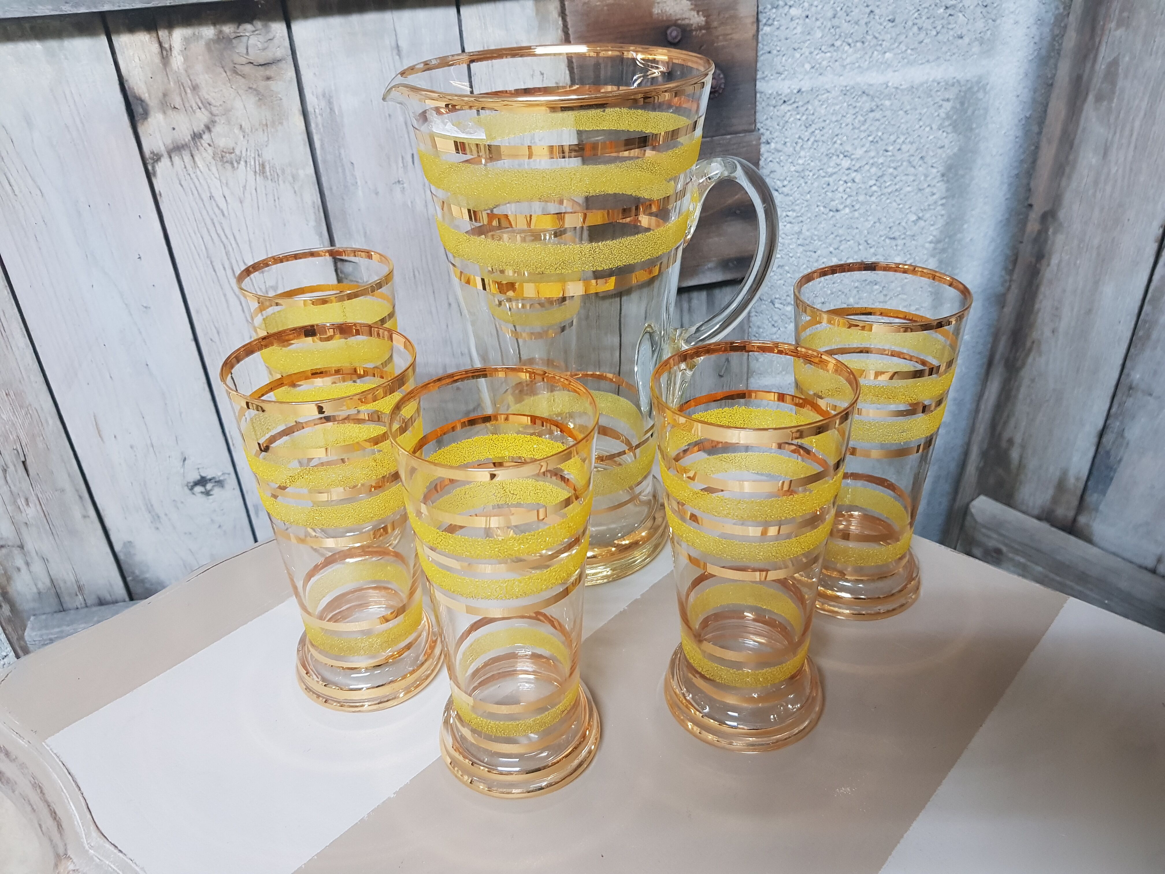 Service has vintage orangeade