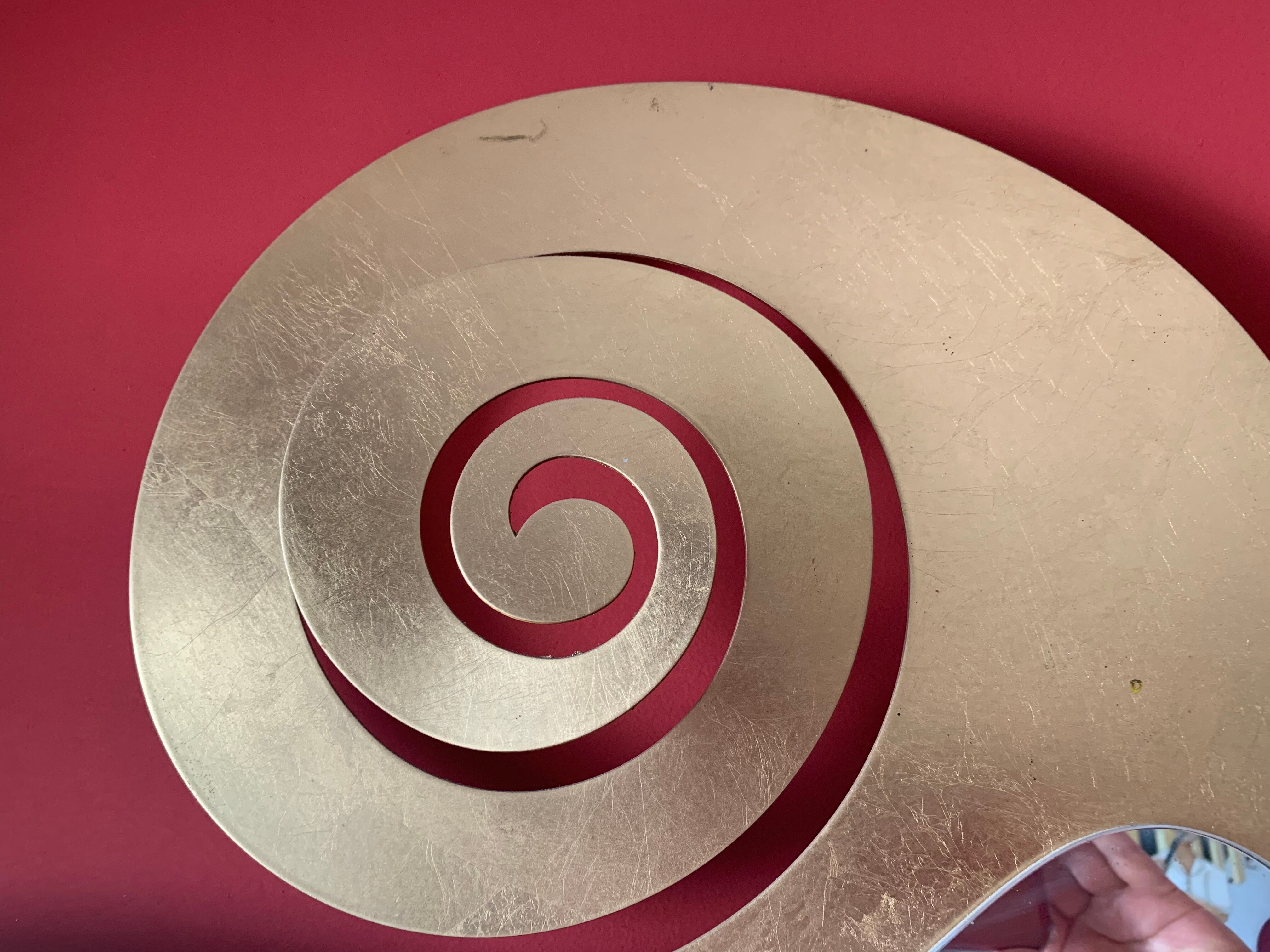 Free-form gold contemporary mirror 95x110cm