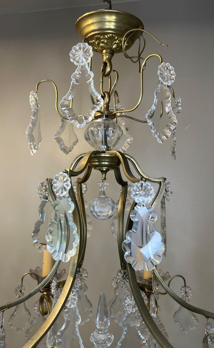 Louis XV style chandelier with pendants