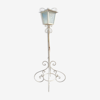 Lampadaire de jardin en fer forgé style romantique vers 1960