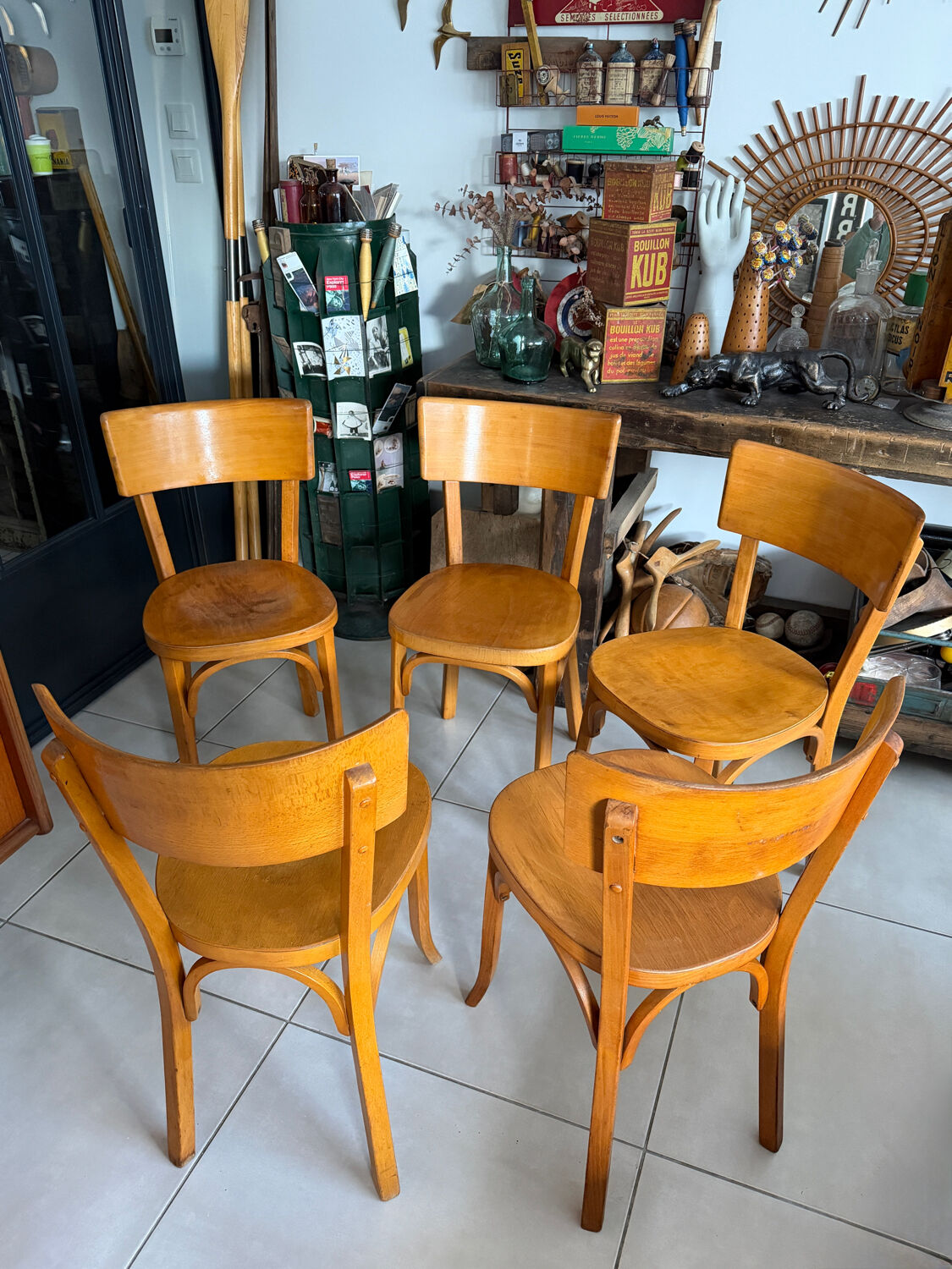 Suite de 5 chaises bistrot Baumann vintage