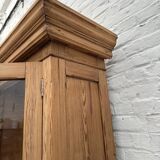 Masterful exhibition showcase from the early 20th century