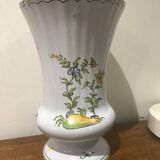 Ceramic vase from Moustiers - Hand painted
