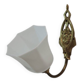 Vintage art deco wall lamp in glass and brass