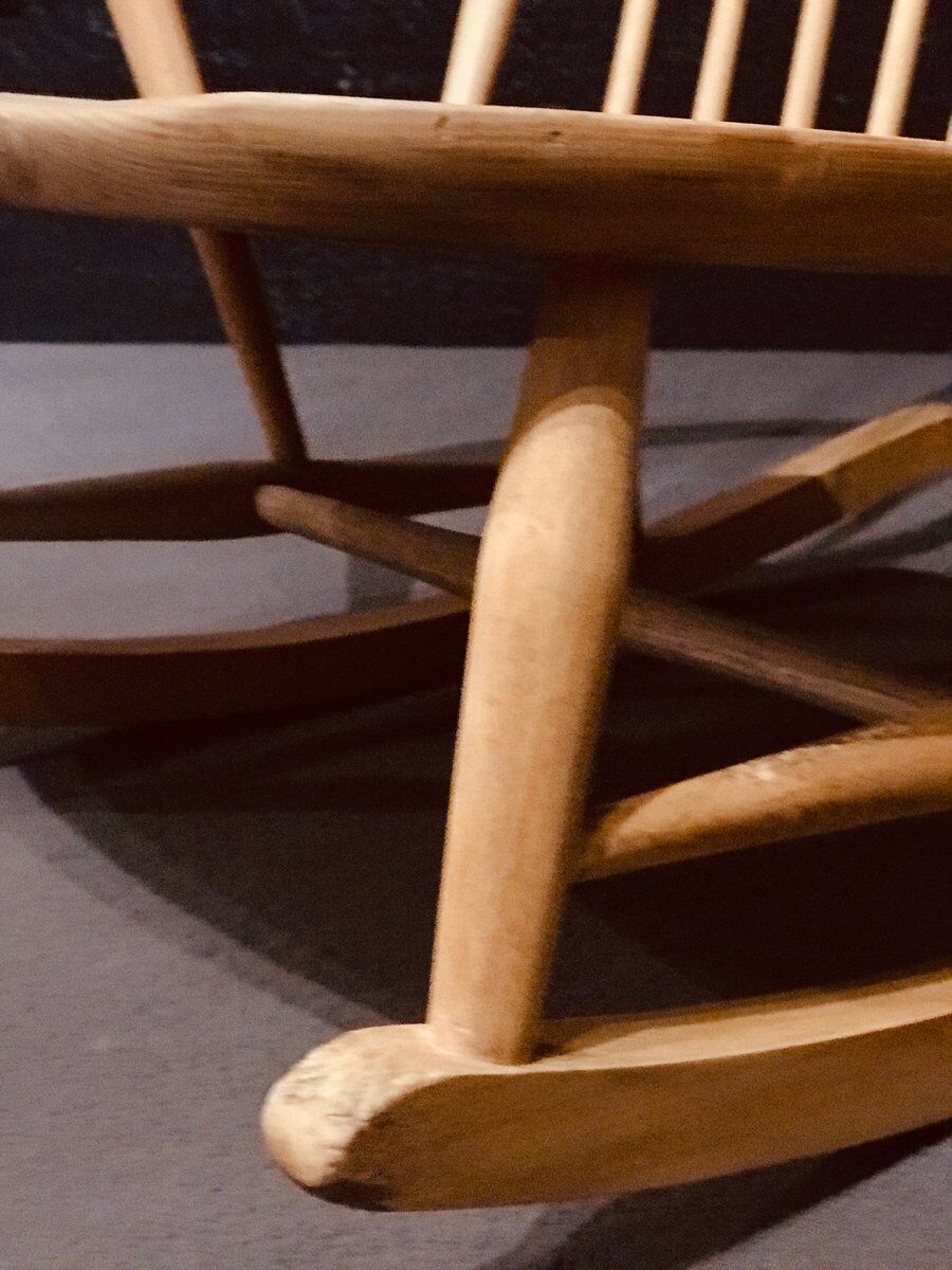 Rocking chair mid-century in light elm by Lucian Ercolani for Ercol