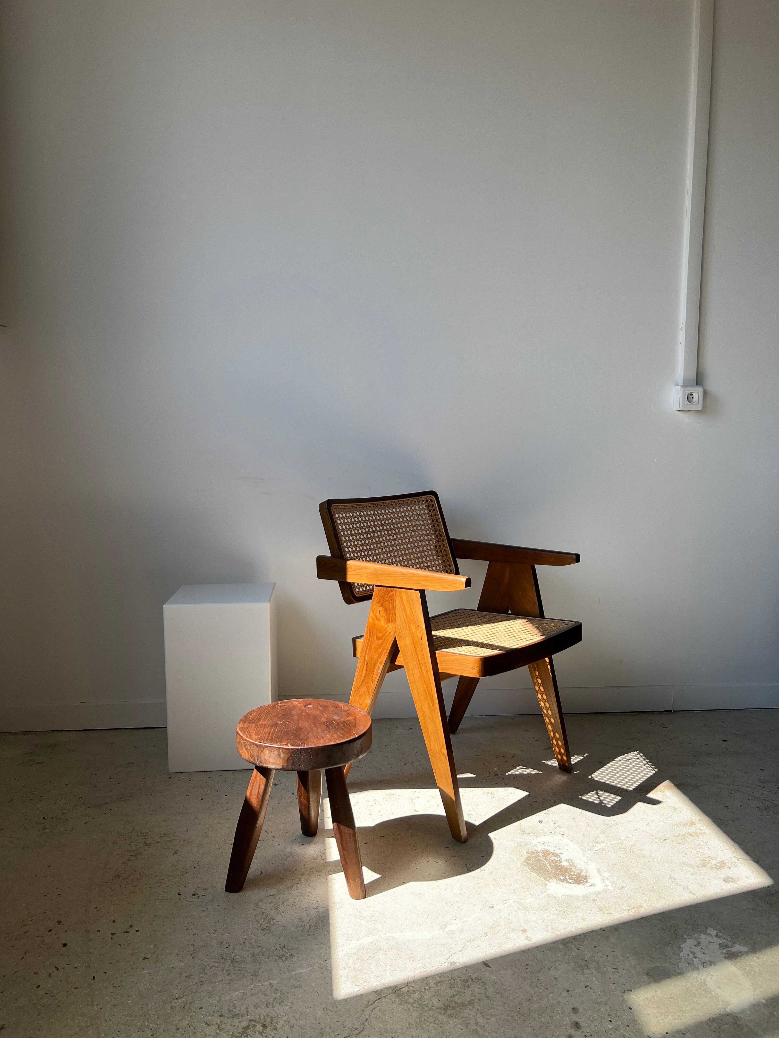 Brown solid wood stool flat circular seat