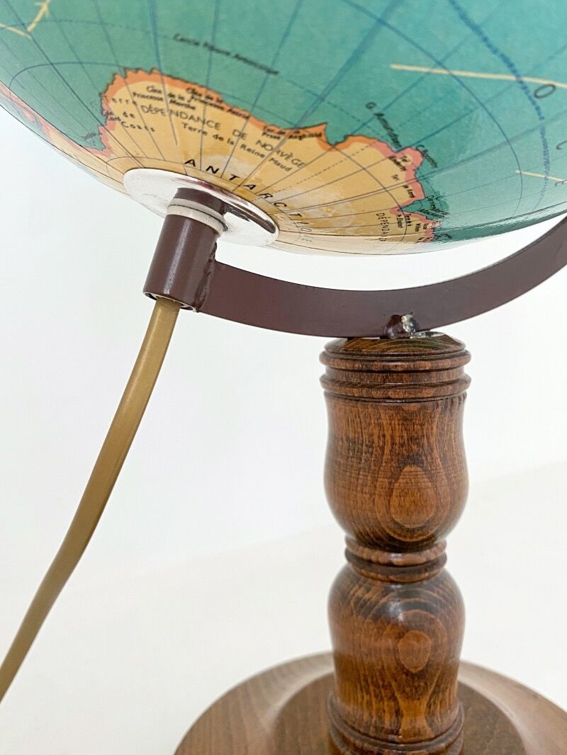 Globe terrestre lumineux Taride