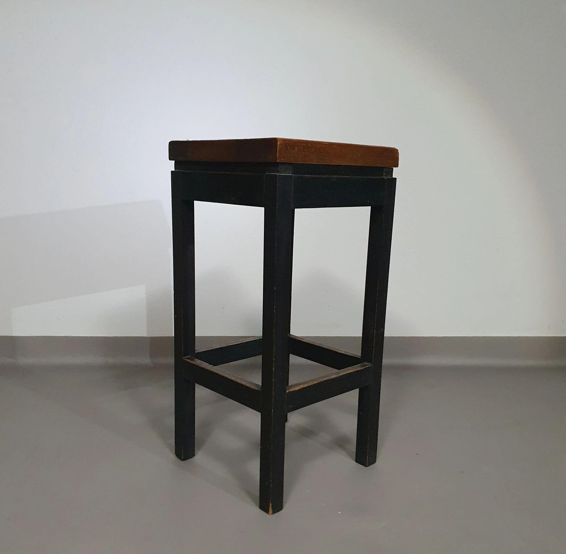 3 x tabourets de construction en chêne années 1960