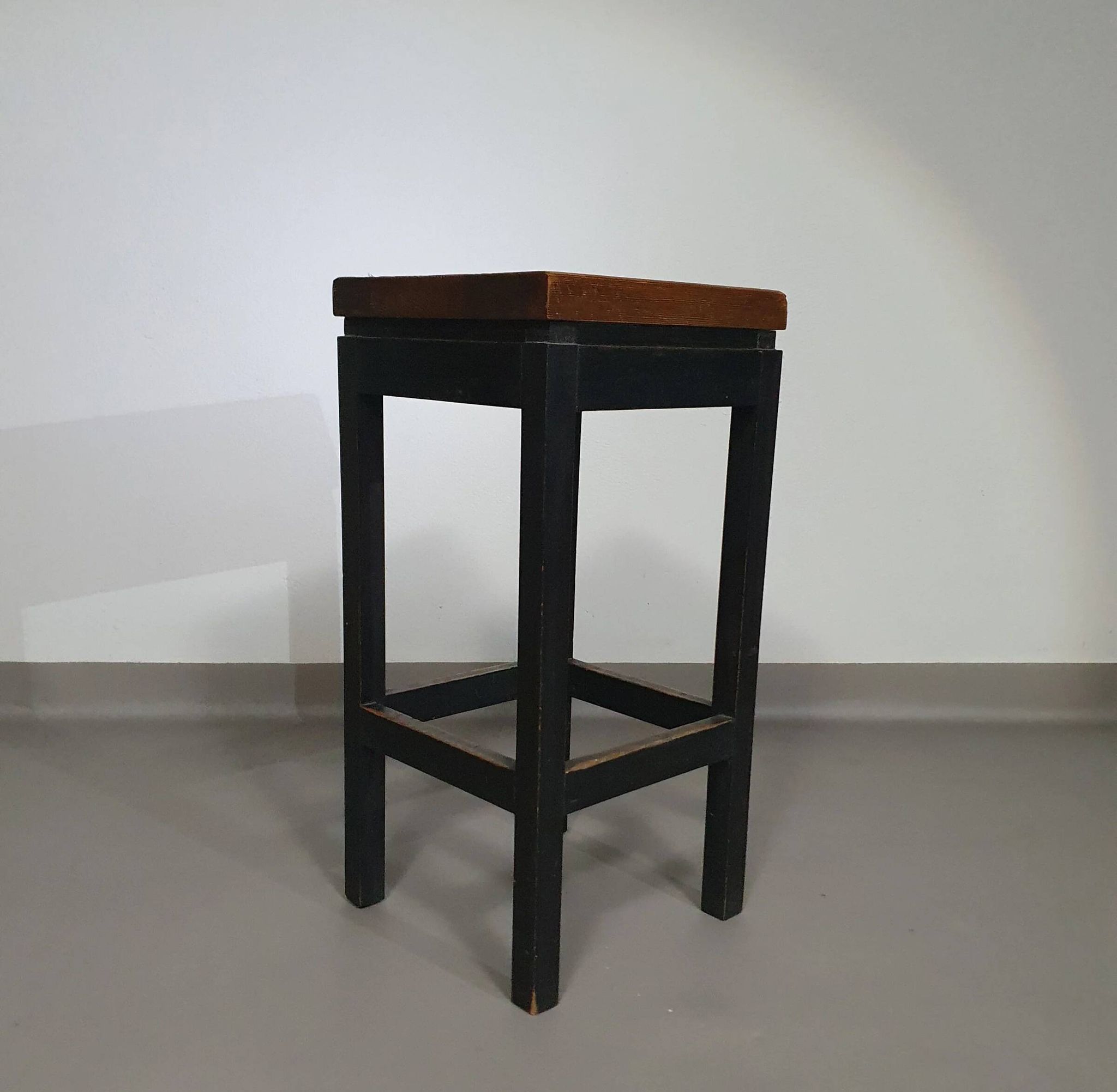 3 x tabourets de construction en chêne années 1960