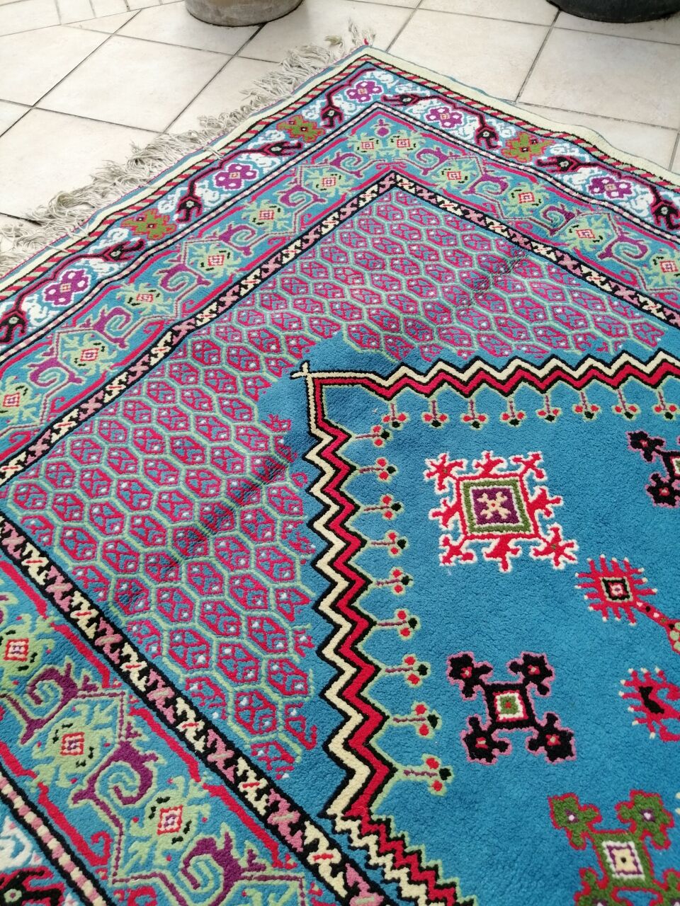 Tunisian carpet in turquoise wool and fuchsia 157x267cm