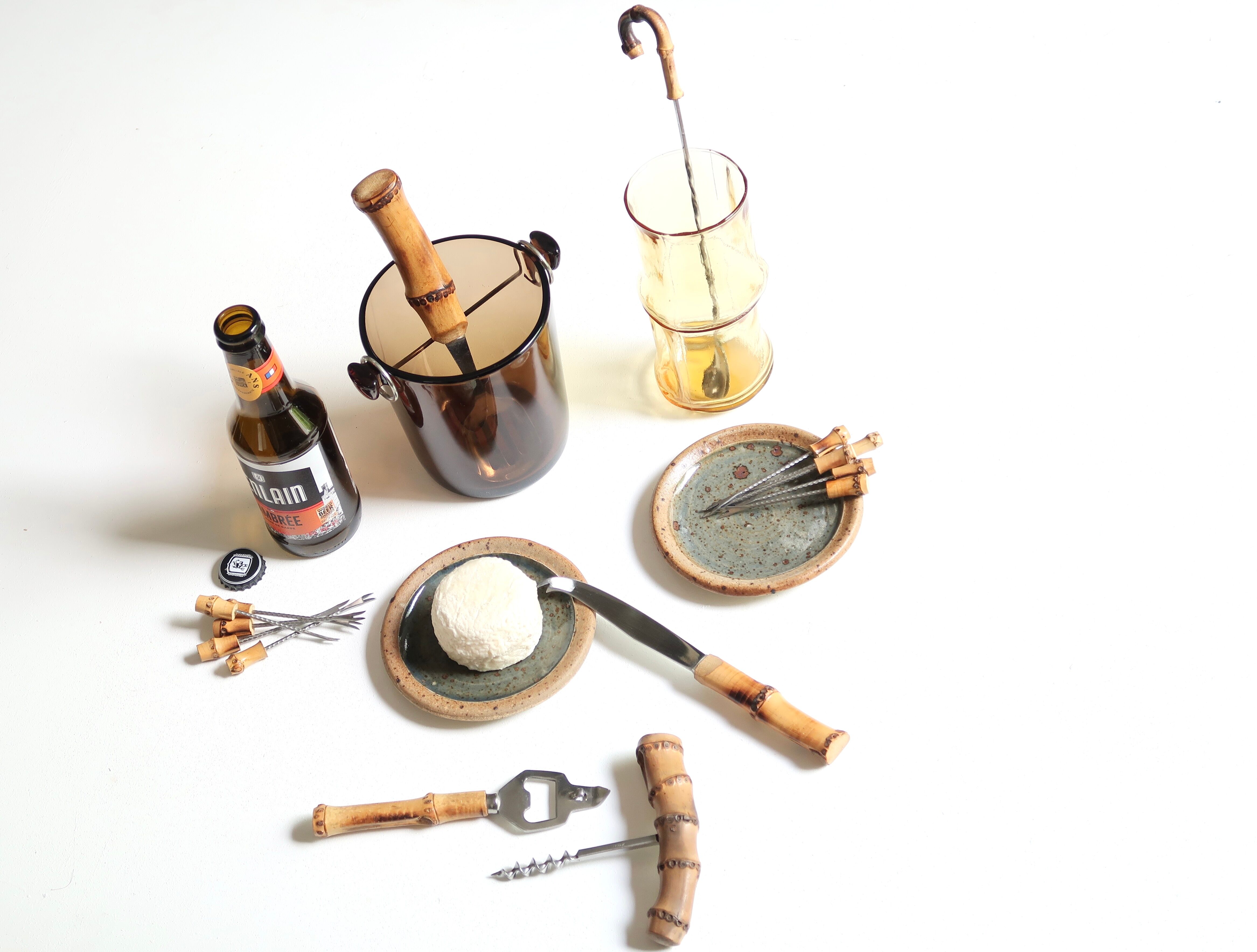 Set of utensils for the aperitif with bamboo handle