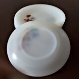 Set of arcopal dessert plates