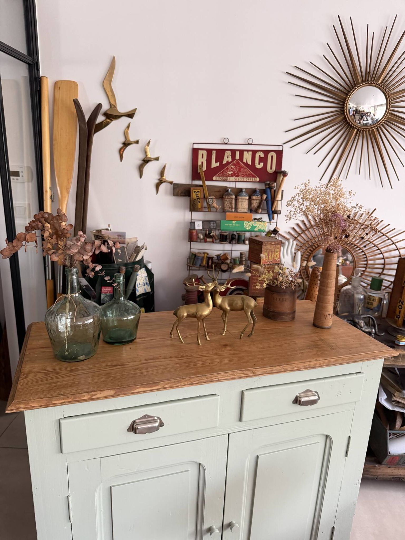 Buffet parisien vert amande vintage 