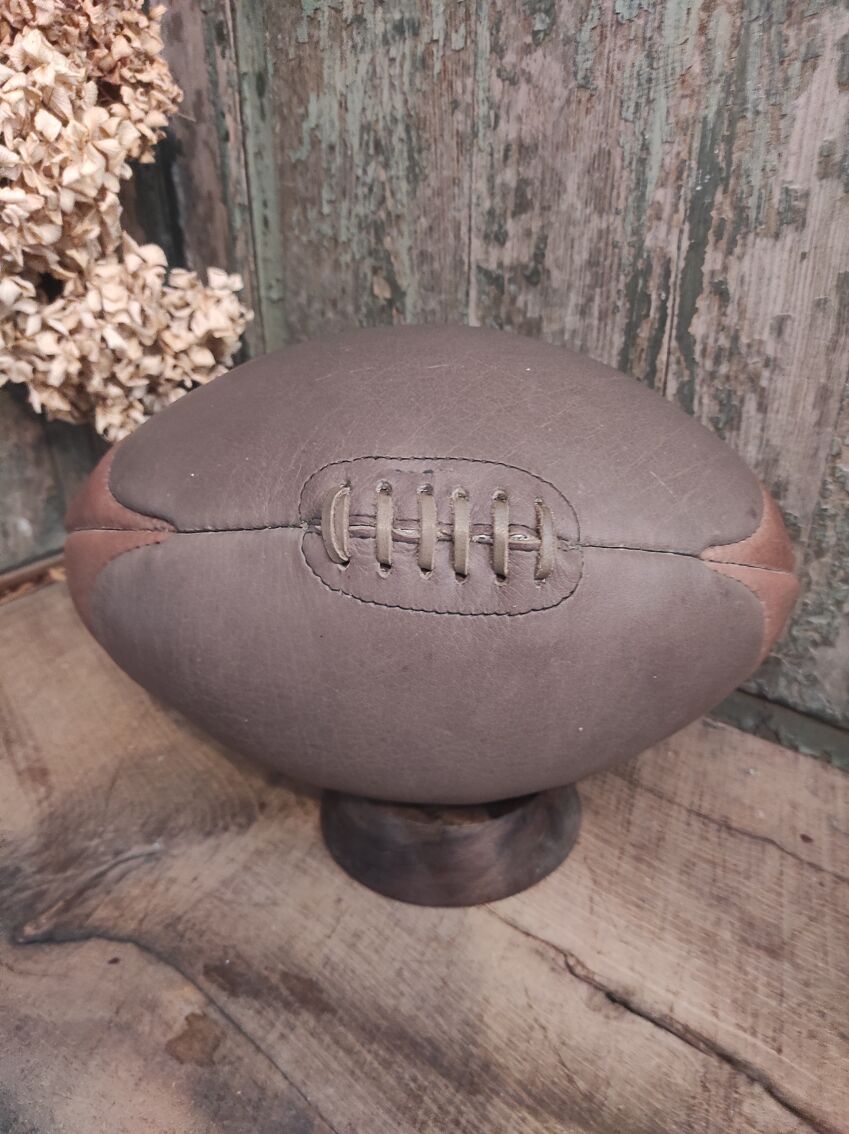 Ballon de rugby en cuir vintage | Selency