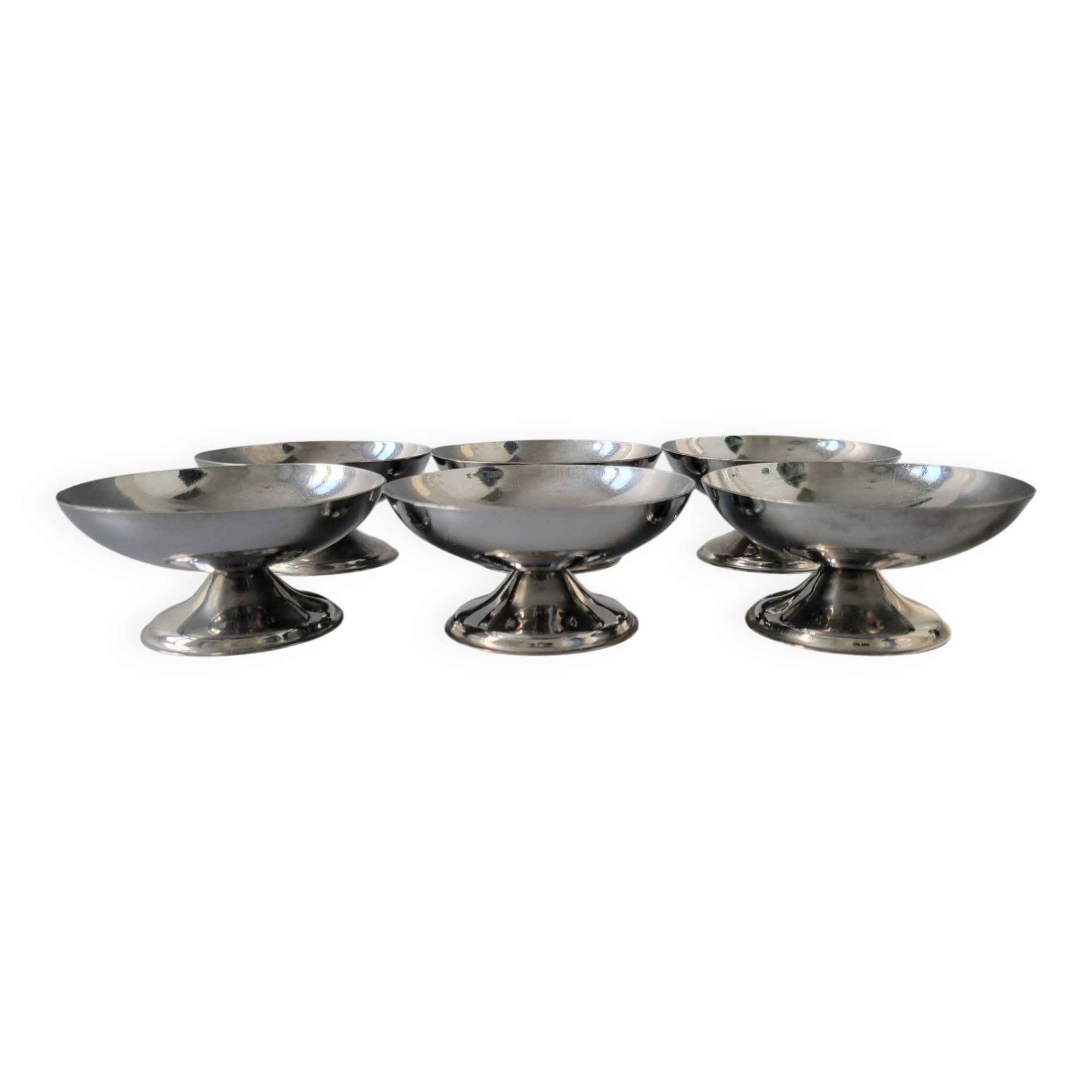 6 Stainless Steel Bowls