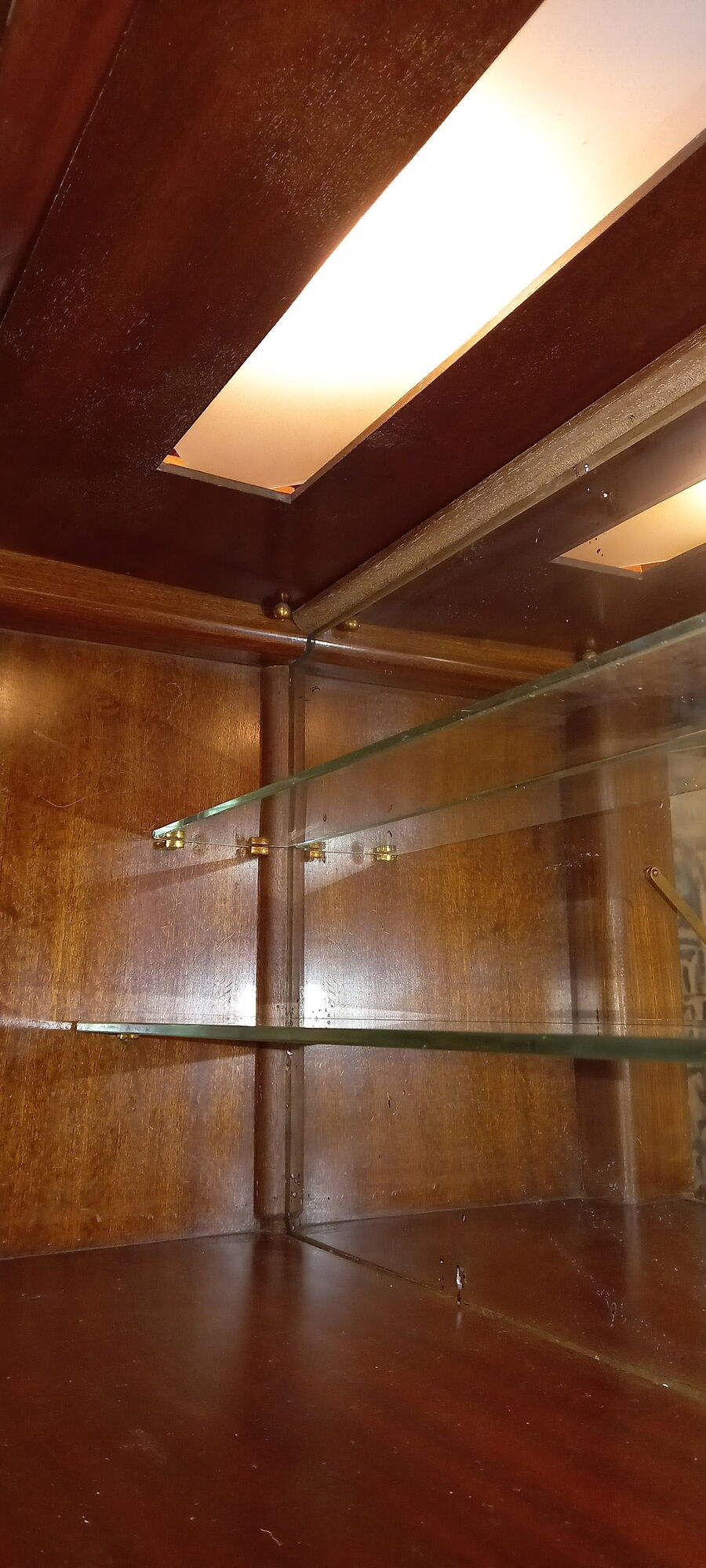 Rosewood bar furniture