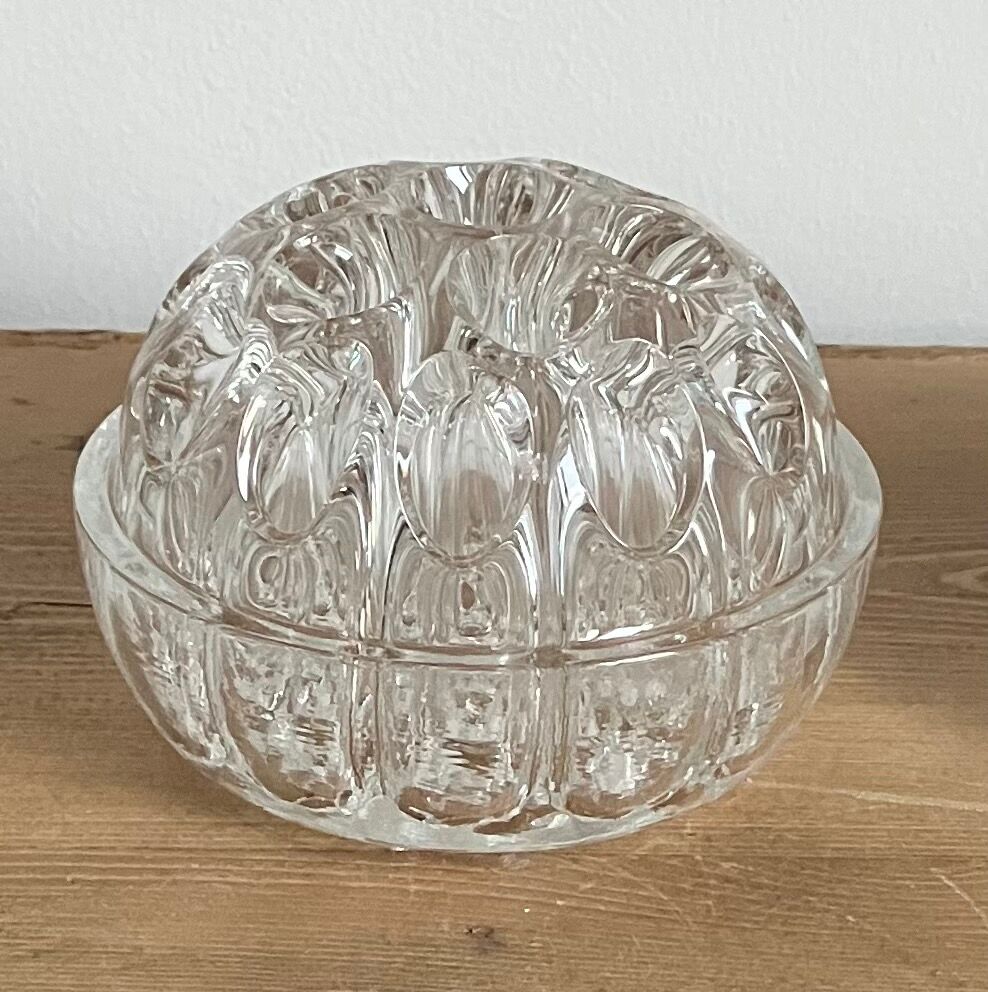 Vintage glass 19-hole flower pickers