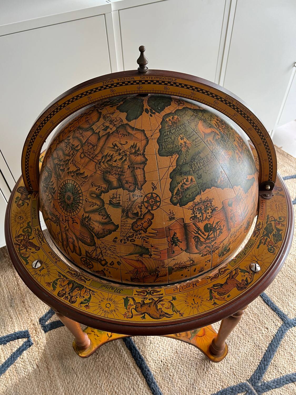 Vintage globe bar 1960