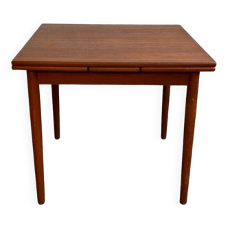 Table scandinave avec rallonges