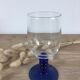 Verres à pied vintage bleu