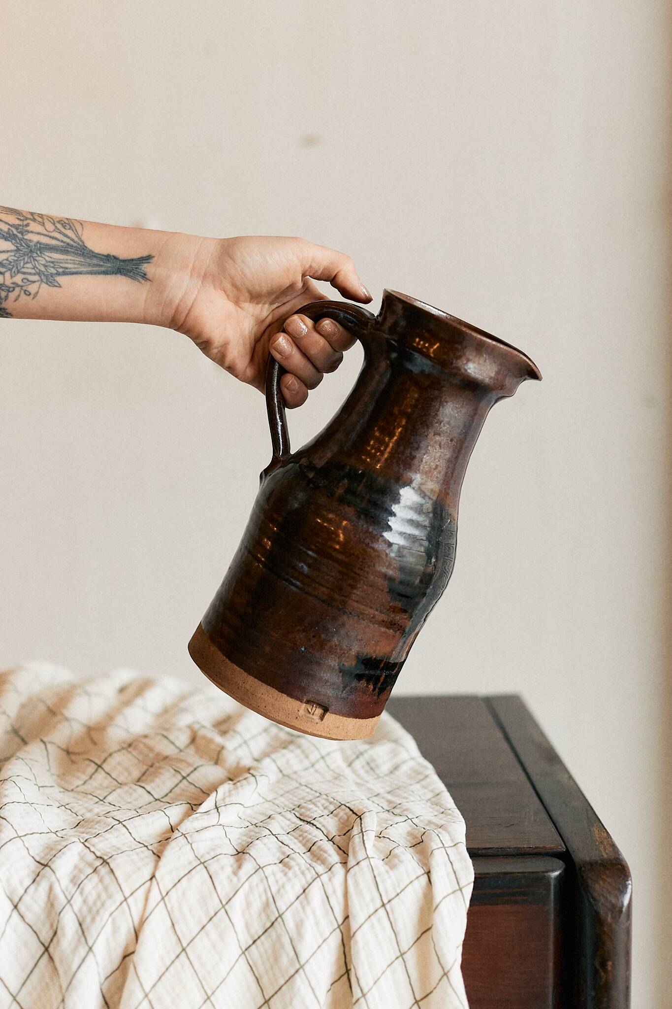 Chocolate jug / vase in stoneware