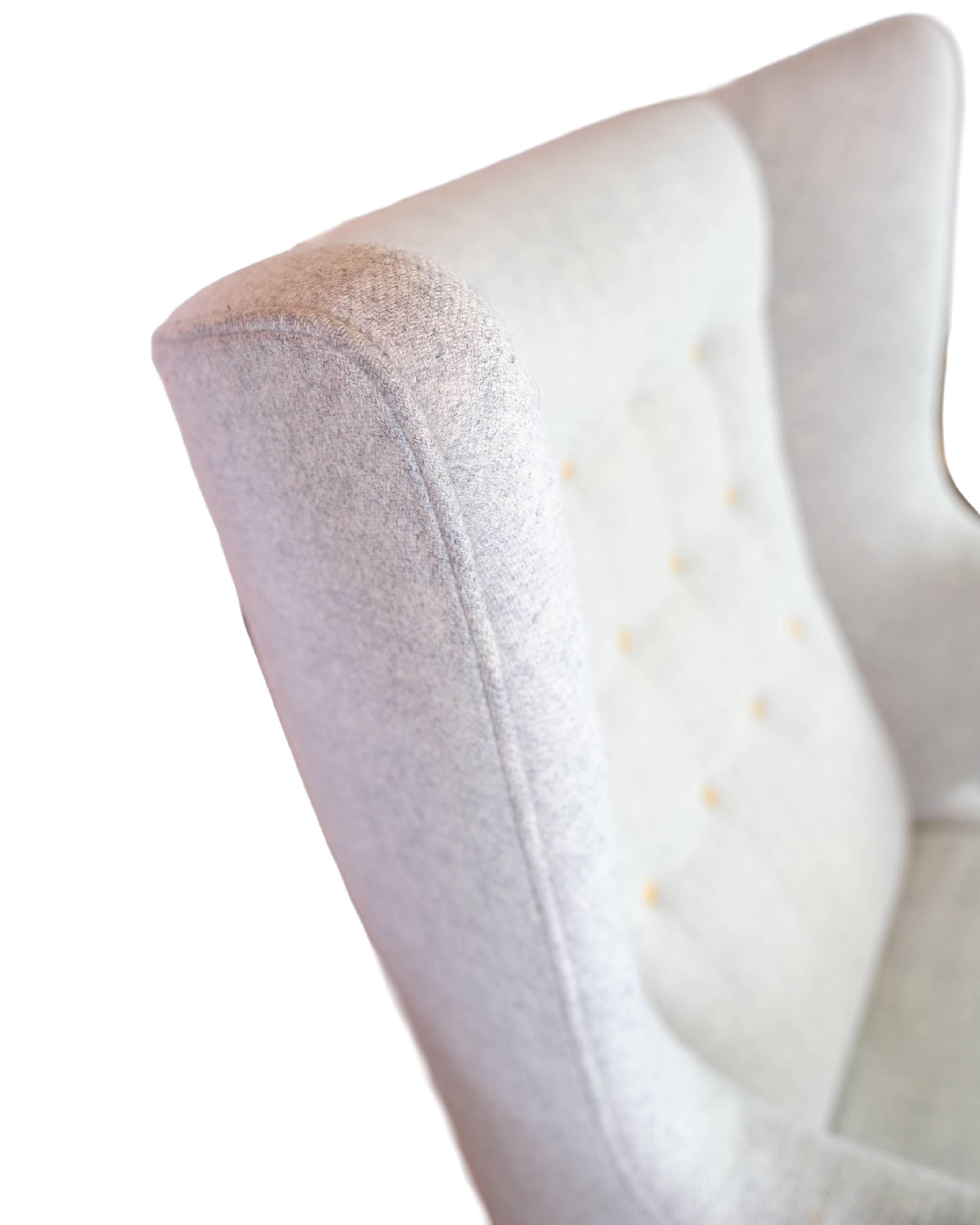 Teddy chair - Model AP 19 - Light grey Hallingdal fabric - Teak nails - Hans J. Wegner - P.P Møbler