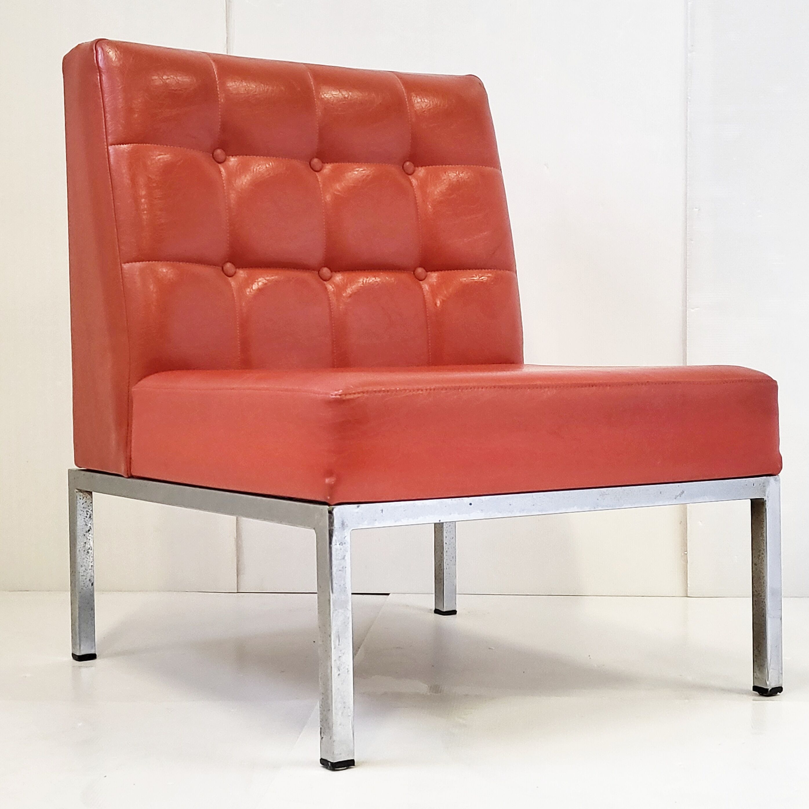 Suite of 3 vintage heaters forming a sofa