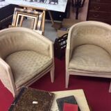 2 toad chairs