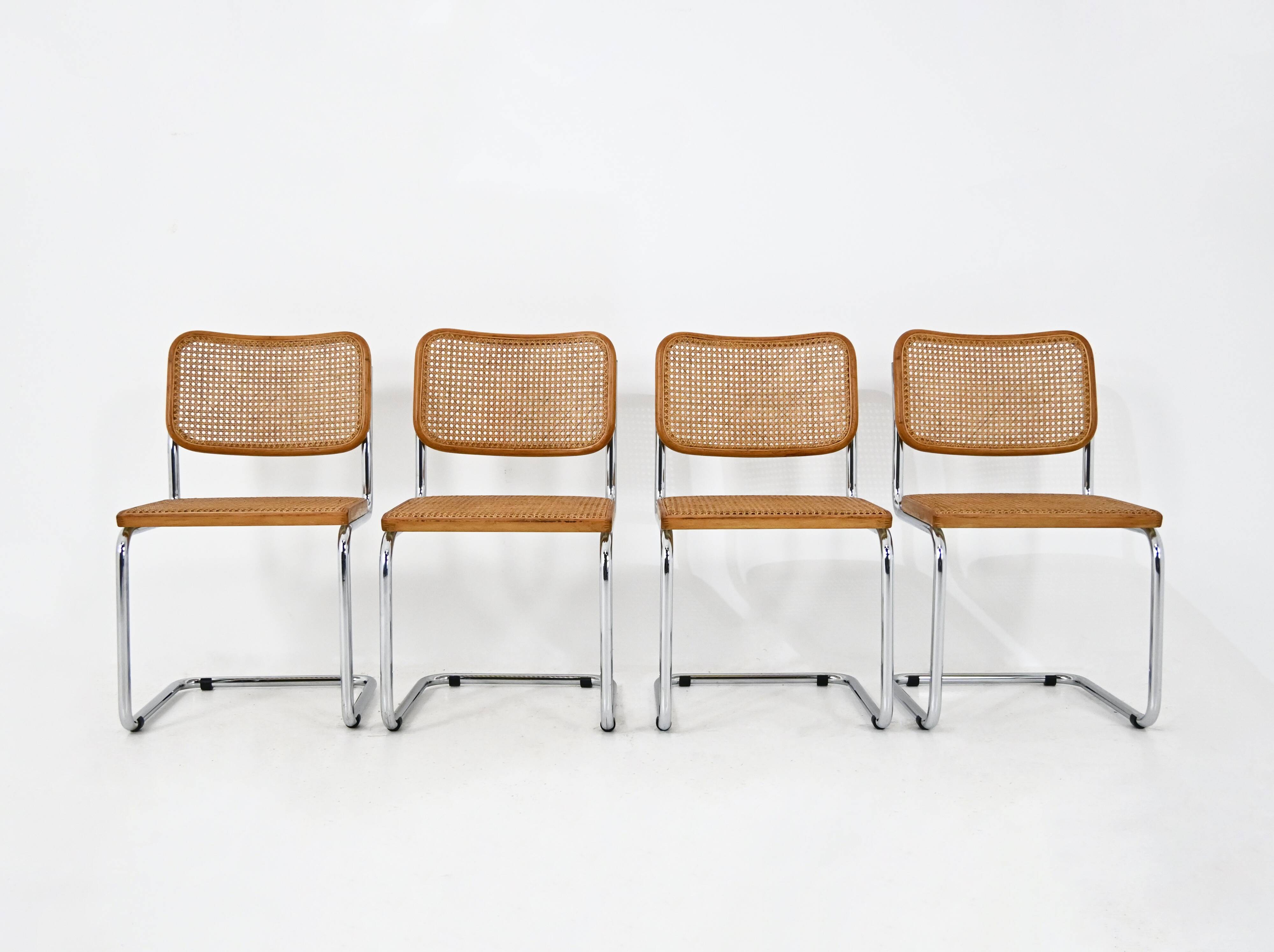 Set of 4 dining chairs Style B32 by Marcel Breuer
