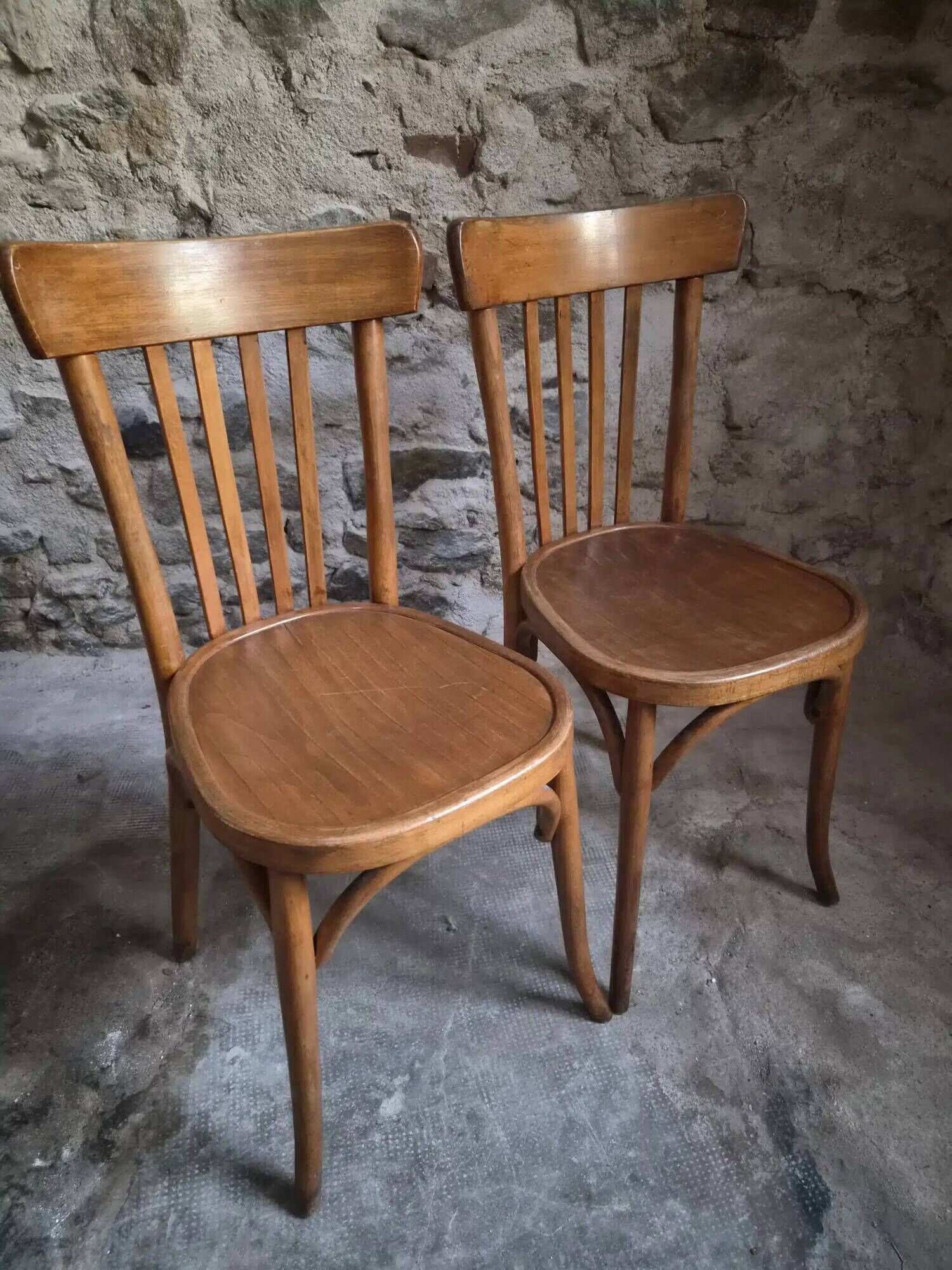 Set of 4 antique French bistro chairs by Mahieu & Guillaume, circa 1930.
