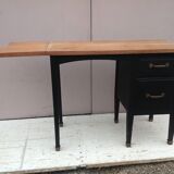 The 1950s wooden desk