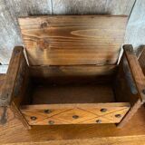 Ancien Pot A Tabac Boite Bois Forme Coffre Moyen Âge Vintage