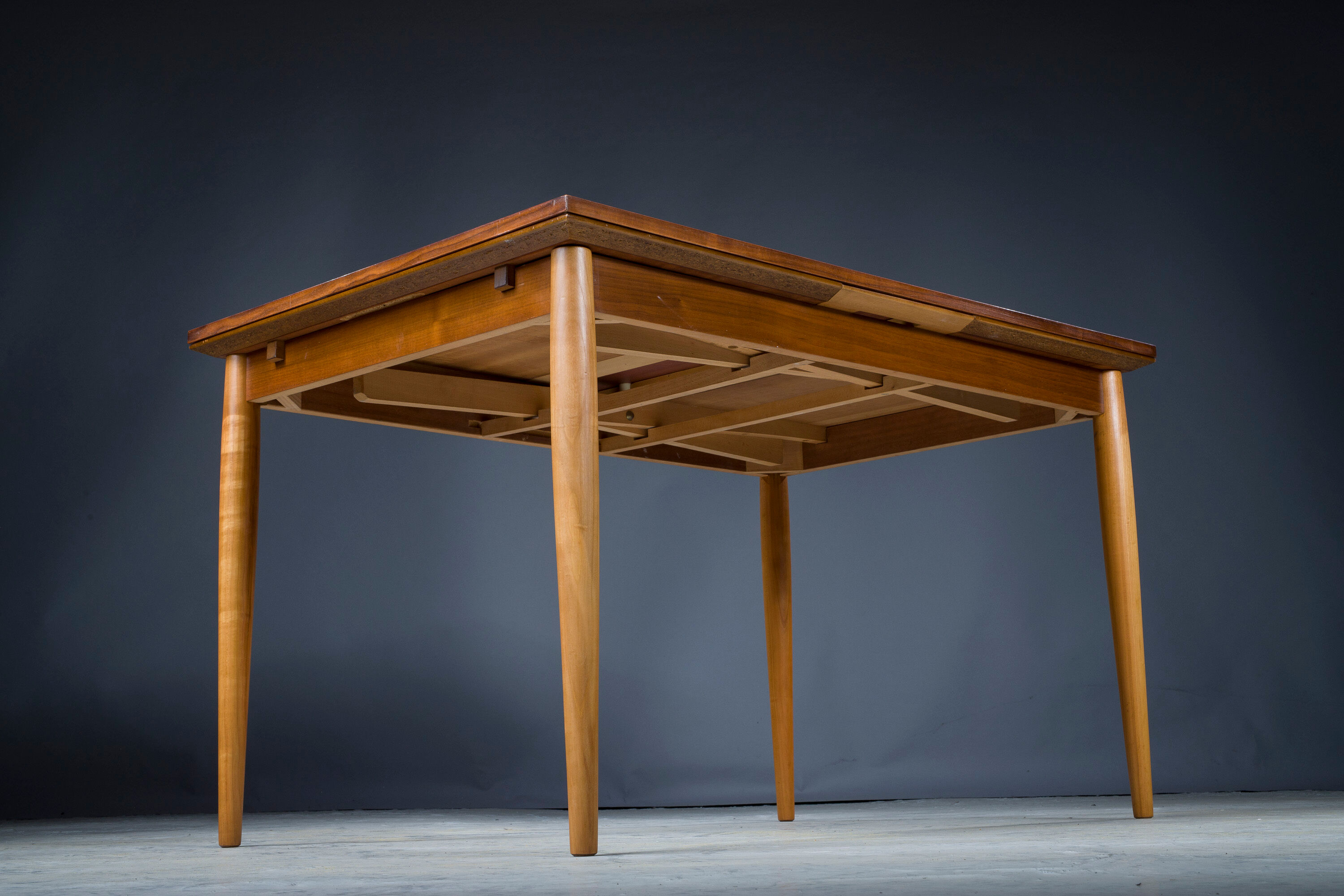 Table Lübke, 1960