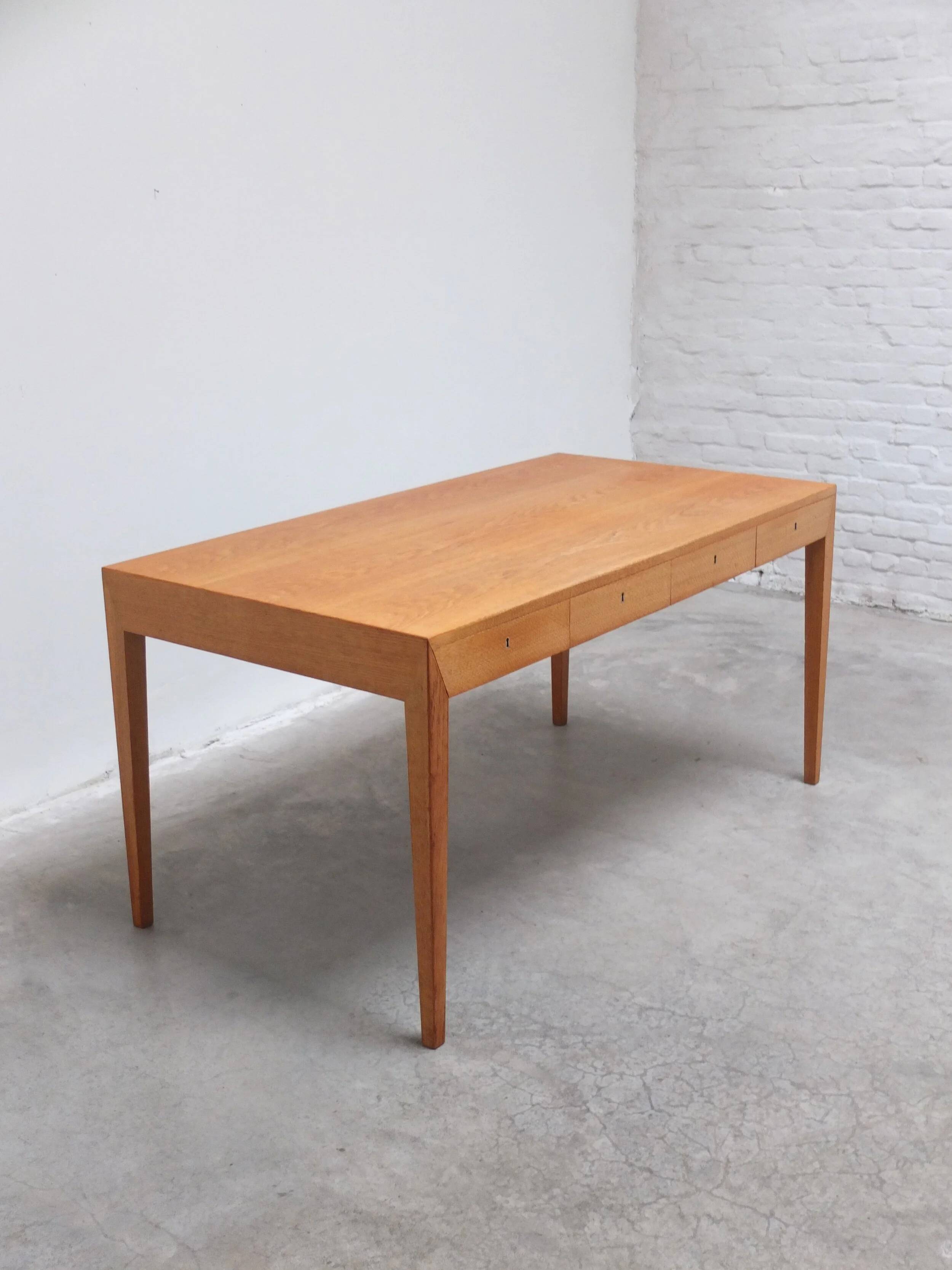 Freestanding 'Model 36' desk in oak by Severin Hansen for Haslev, 1958