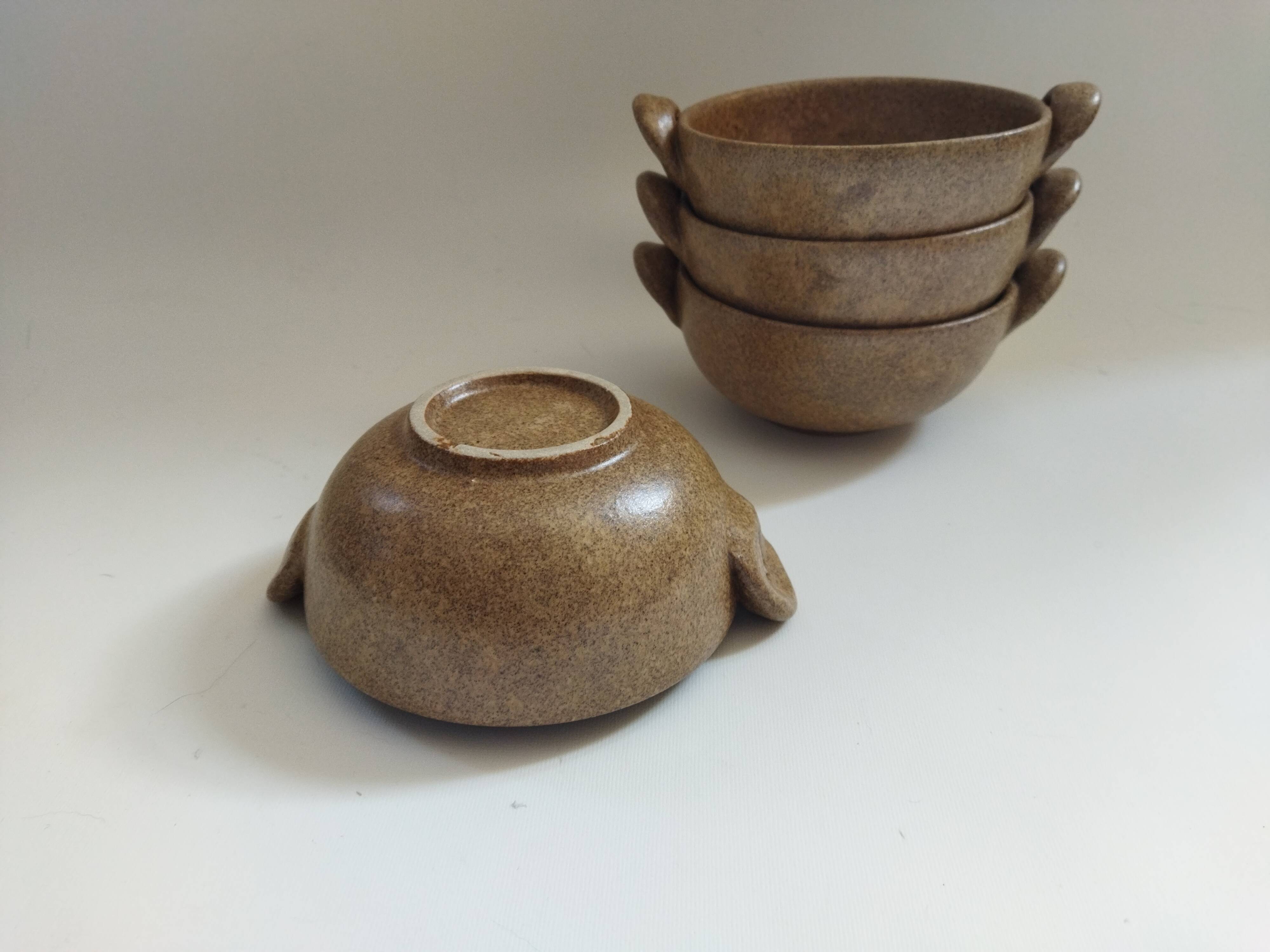 4 stoneware ear bowls