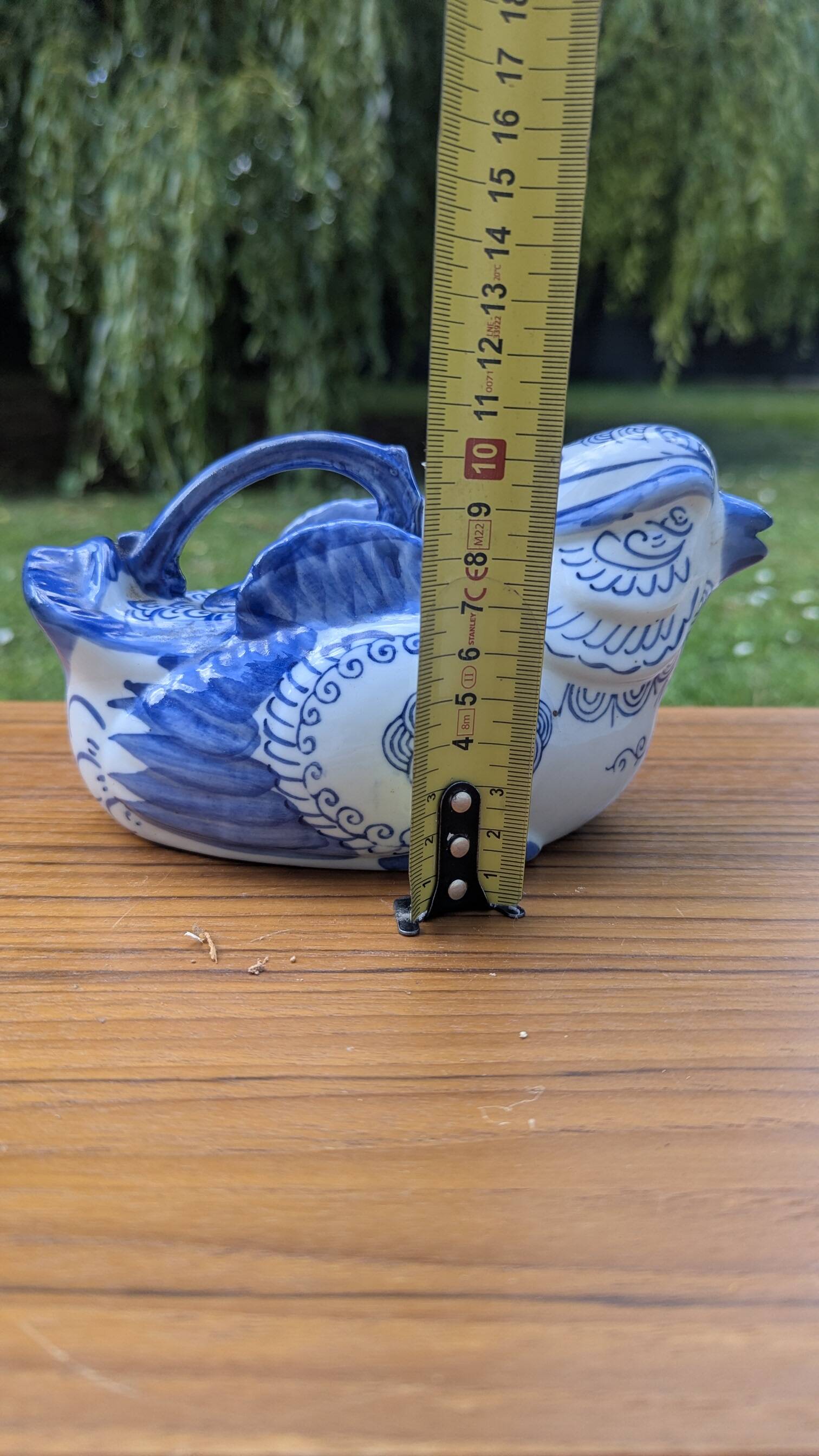 Old teapot / bird-shaped jug in blue and white porcelain