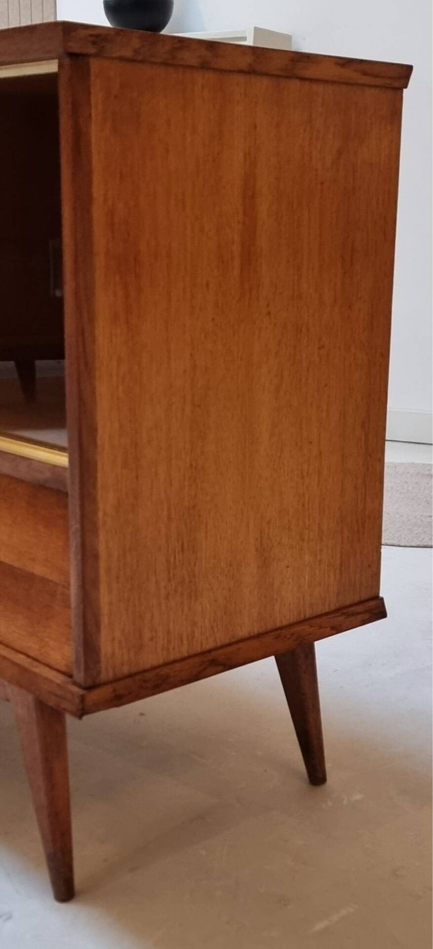 Mid-century display cabinet