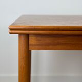 Scandinavian table