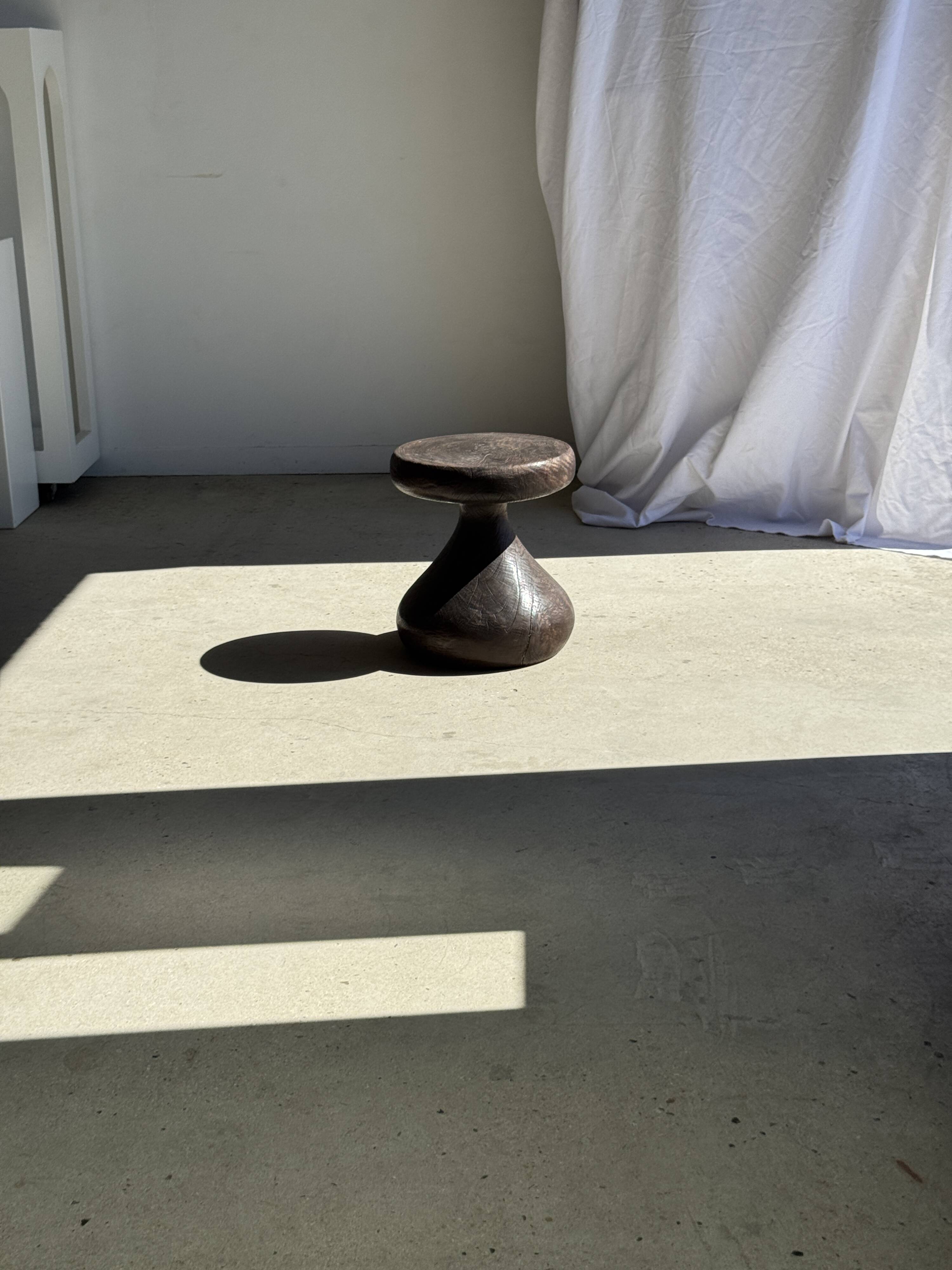 Pawn Brown - Stool, side table in the shape of a brown pawn.