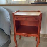 Table de chevet, table d’appoint