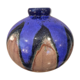 Multicolored sandstone ball vase