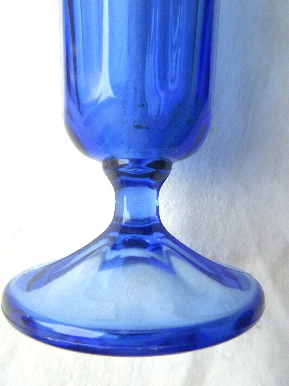 6 Art Deco champagne flutes blue glass cut from 10 flat ribs on peedouche