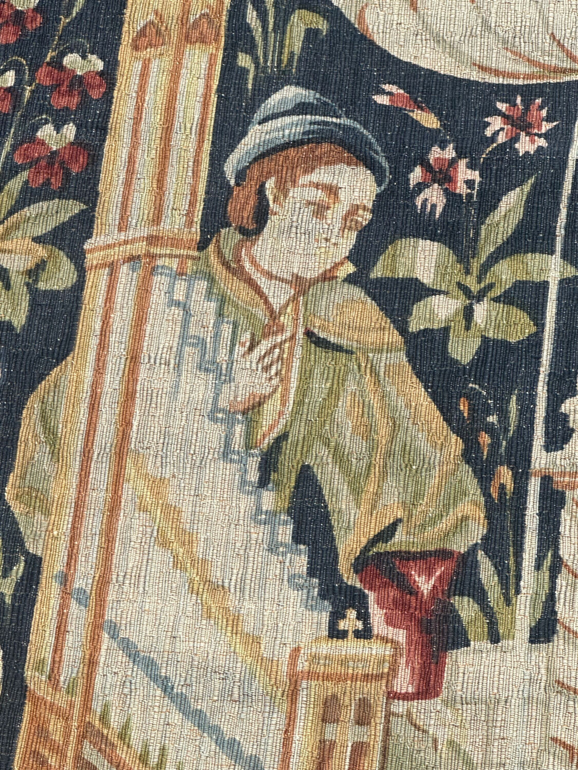 Hand-screen printed tapestry "concert of fountains"