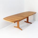 Table à manger ovale extensible vintage danoise en teck massif des années 1960